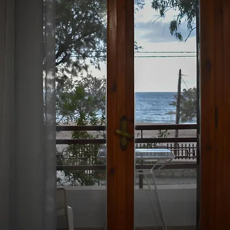 Poseidon Apartments Gythio Room photo
